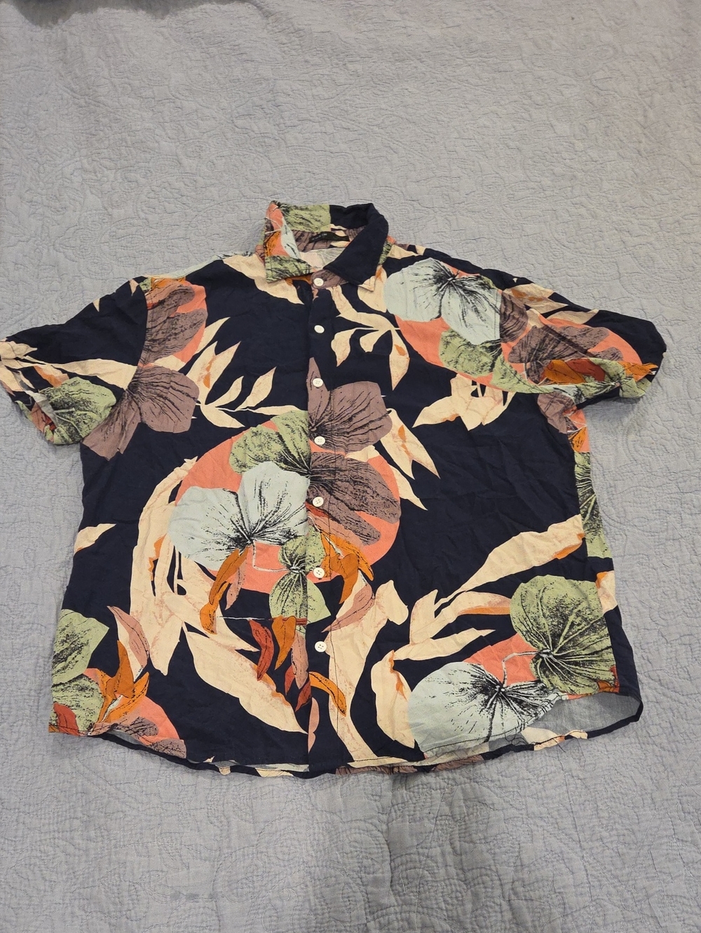 SHEIN Navy Tropical Floral Short-Sleeve Button-Up Shirt Size XL!